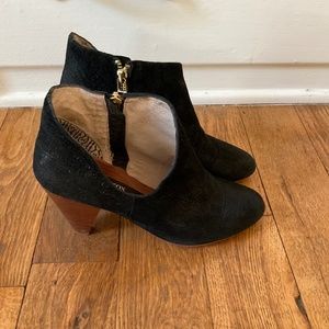 Matt Bernson Black Jagguar Croc-Embossed cutout bootie